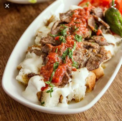 Iskender Kebab assiette